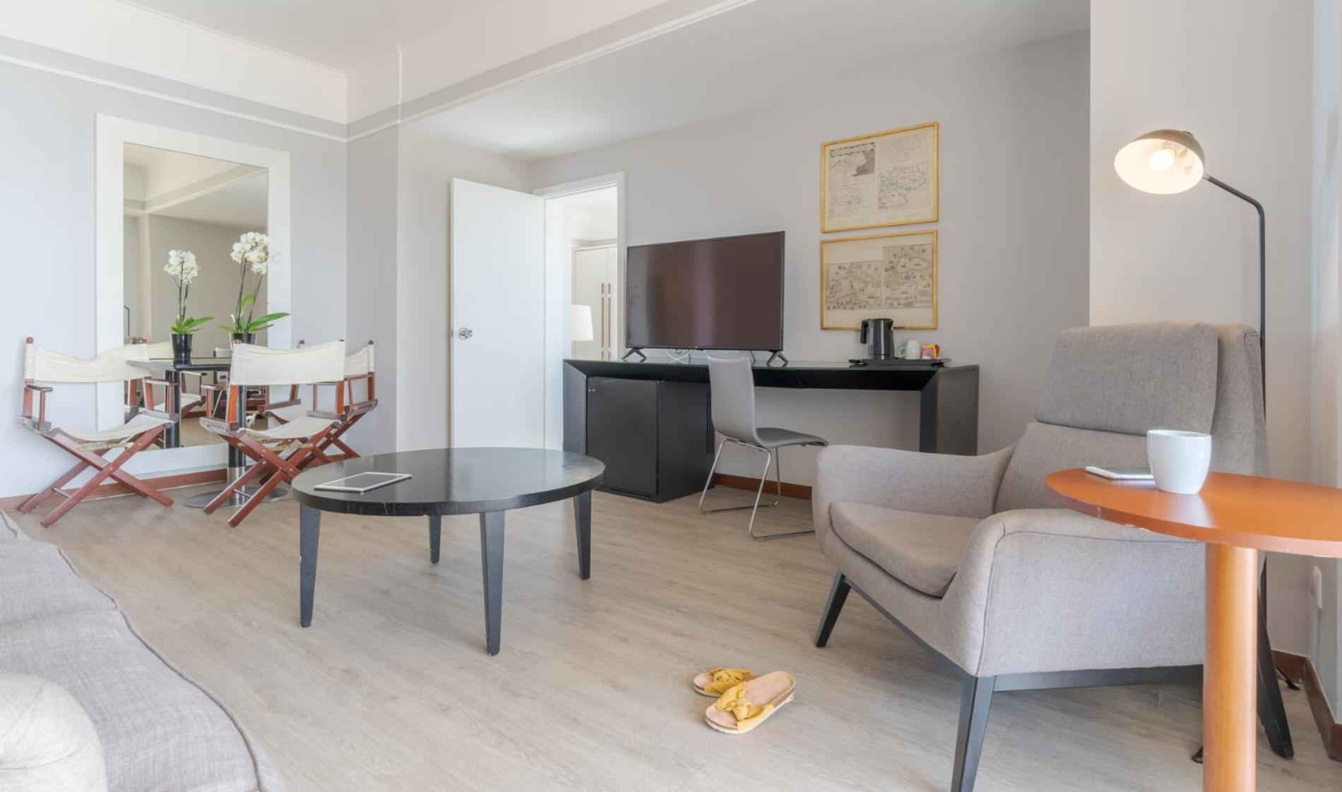 Pestana Alvor Praia Premium Beach & Golf Resort Bagian luar foto A living room