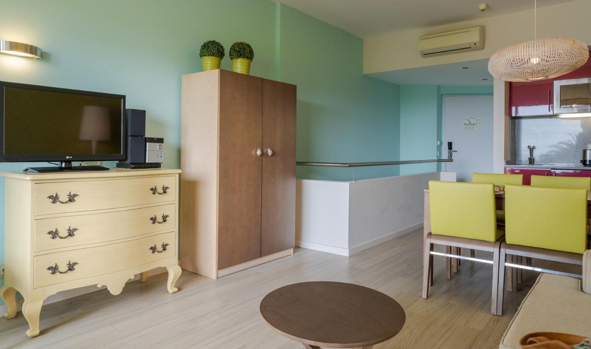 Pestana Alvor Praia Premium Beach & Golf Resort Bagian luar foto A typical apartment at the complex